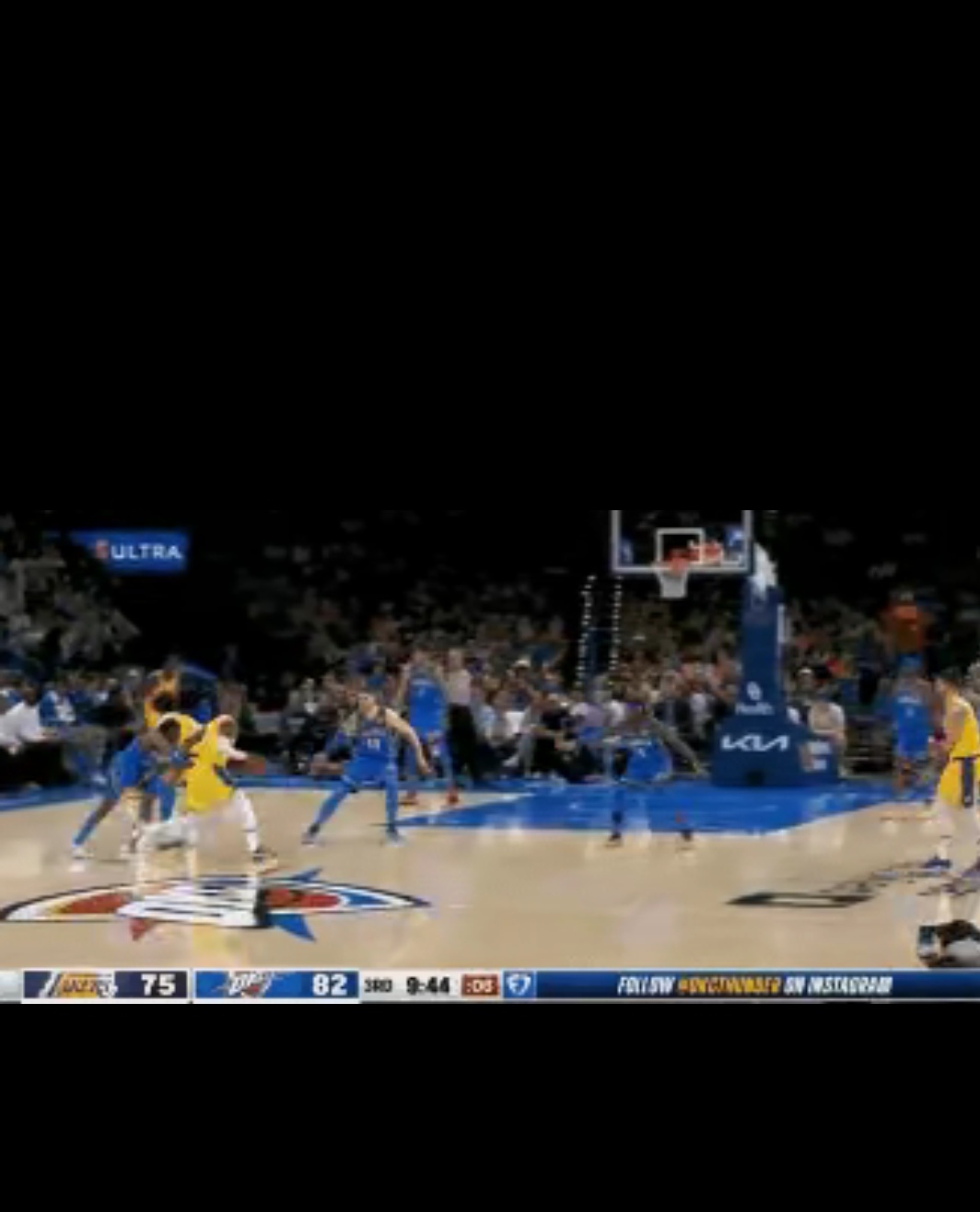 九游体育-詹姆斯重返赛场，出色发挥首场状态出色，切尔西观众沸腾！观众掌声雷动的简单介绍