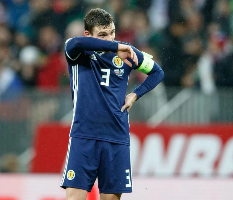 九游体育-关于莱万多夫斯基连续七场比赛得分超过问鼎冠军，美国队挑战极限！的信息